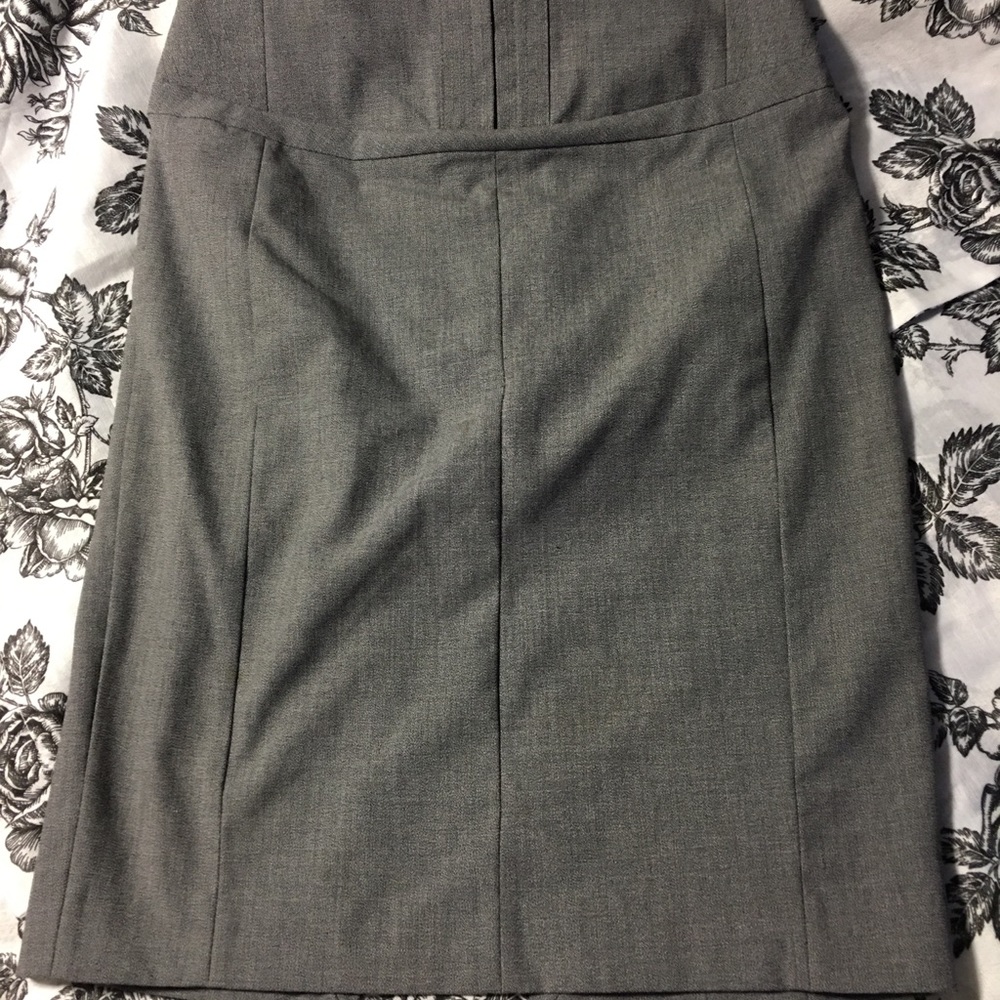 Express gray pencil skirt ❤️